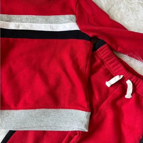 The Children's Place Red and Gray Kids' Outfit - Picture 2 of 4